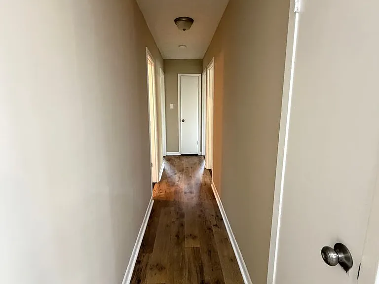 509 Mann St — Photo 6