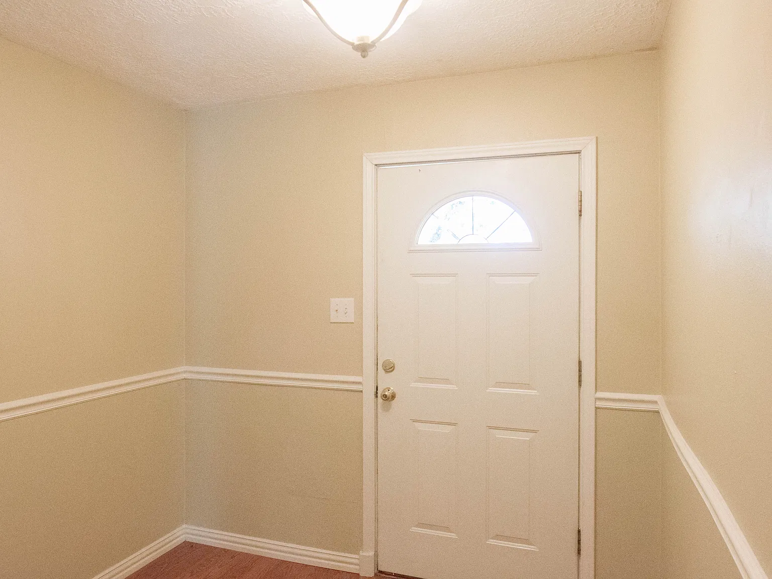 4 bed, 1418 sqft, $1,800 — Photo 3