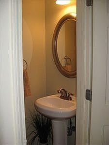 5th image of 1009 Oak Creek Dr