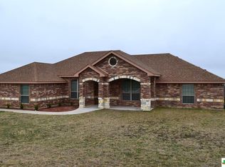 900 Cactus Ln, Copperas Cove, TX 76522