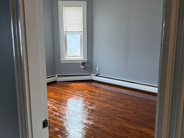 252 E Cottage St — Photo 15