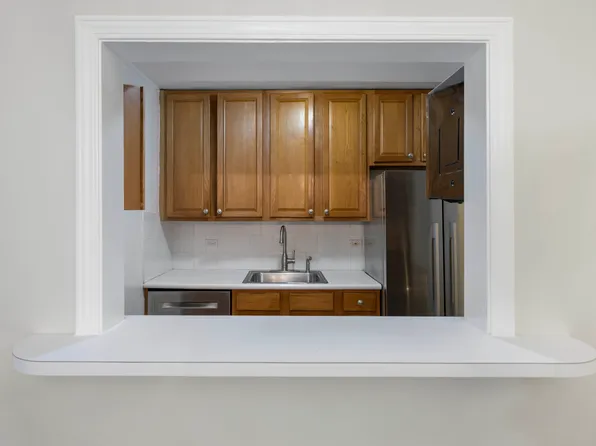 2750 Johnson Avenue image 4 of 11