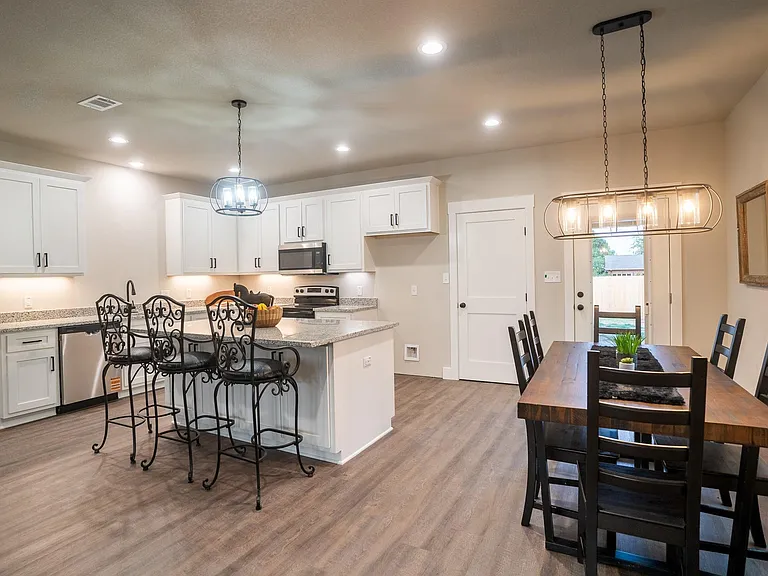 306 String Prairie Way — Photo 5
