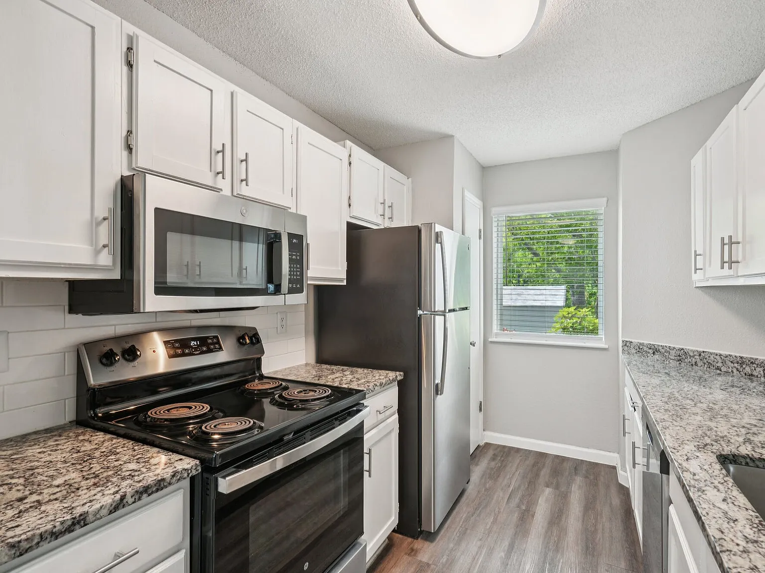 Fieldcrest Apartments — Photo 3