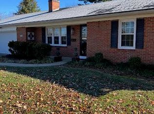 905 Collins Ln, Frankfort, KY 40601