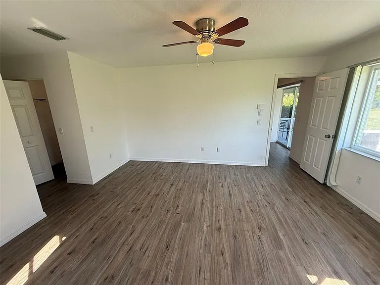 4054 Allure Ln — Photo 13