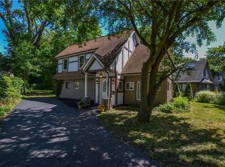 7 Country Club Rd, East Rochester, NY 14445