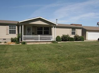 113 S Oak St, Assumption, IL 62510