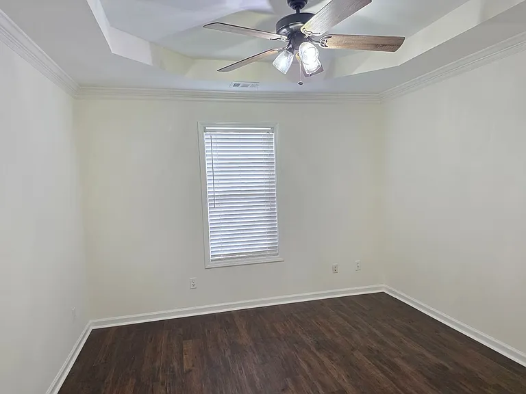 172 Stoneforest Dr — Photo 9