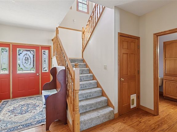 4th image of 406 Ivanhoe Ave