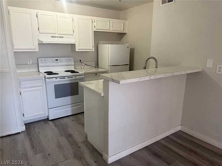 1381 E University Ave #312 — Photo 12