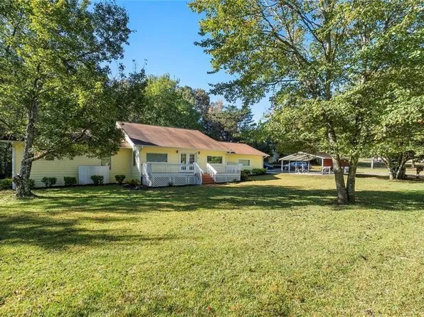 244 Stone Hedge Dr, Cleveland, GA 30528