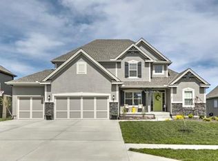 9026 NE 100th St, Kansas City, MO 64157
