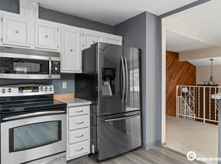 6525 Notting Hill Dr, Anchorage, AK 99504