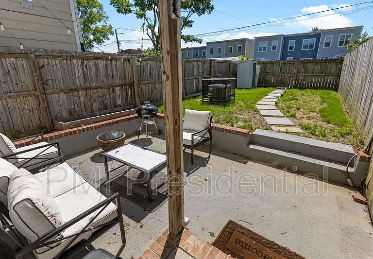 1107 N 27th St — Photo 20