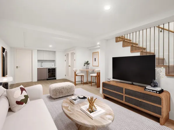 110 East 37th Street image 1 of 11