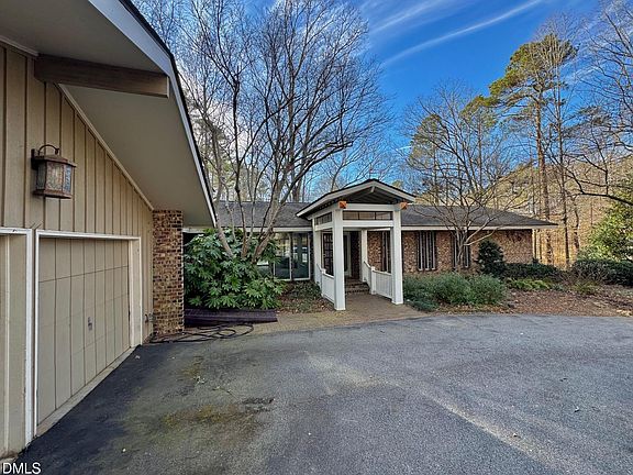 2nd image of 206 Beechwood Trl