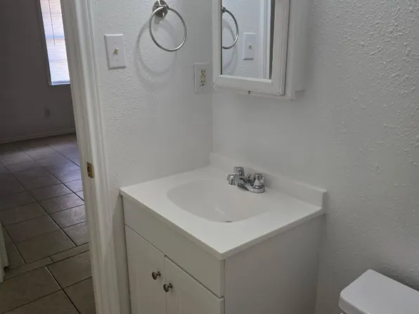 514 Garden Ln, Henderson, TX