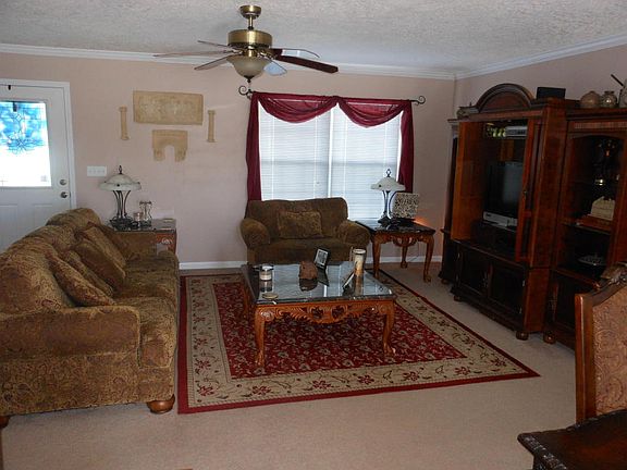 4th image of 3132 Blueberry Dr
