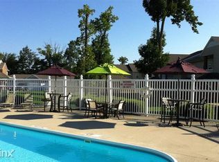 4224 W Woods Edge Ln, Muncie, IN 47304