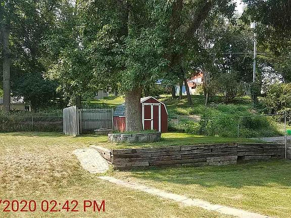 5th image of 925 S Martha St
