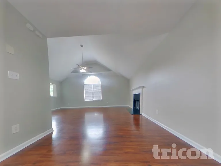 4118 Lost Springs Trl — Photo 5