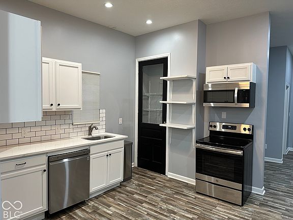 5th image of 41 E Regent St