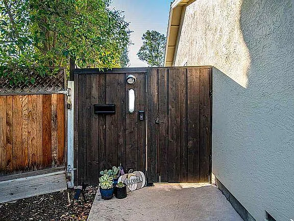 3910 Mount Rainier Ct — Photo 18