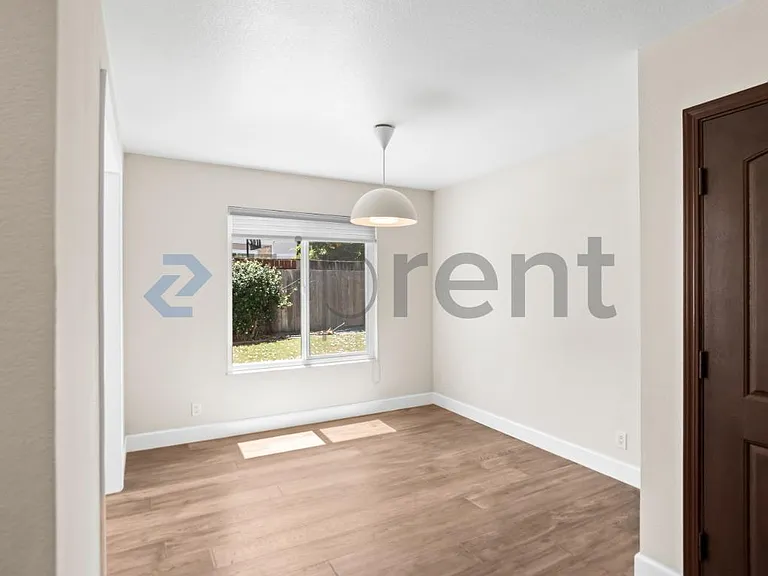 35059 Sellers Ct — Photo 9