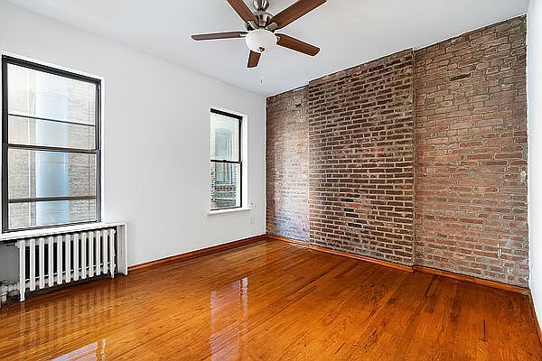 1st image of 5 Cornelia St APT 4C