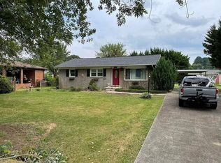 181 Circle Dr, Marion, NC 28752