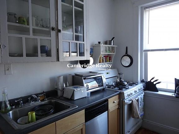 5th image of 45 Ashford St #18T