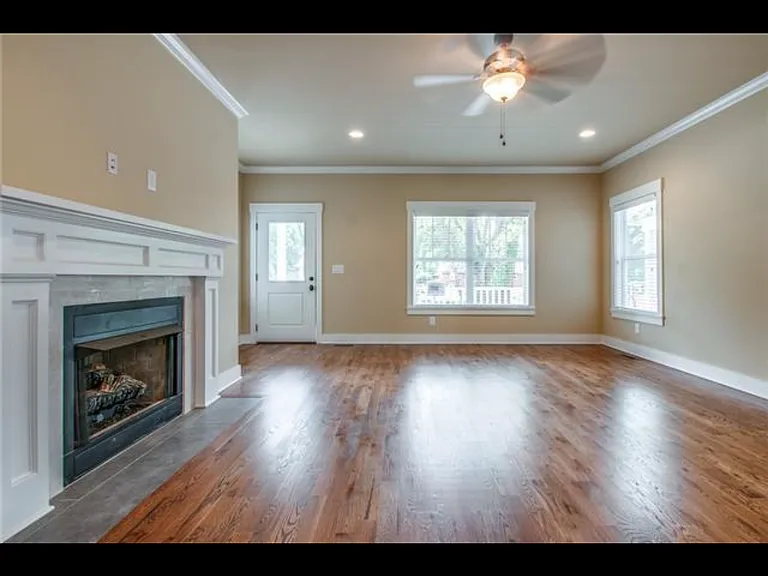 5312B Indiana Ave — Photo 3