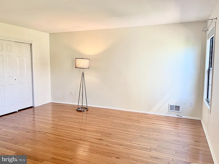 305 Marten Rd — Photo 13