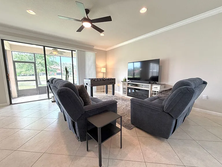 13527 Montecito Pl — Photo 25