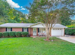 218 Doyle Dr, Seneca, SC 29678