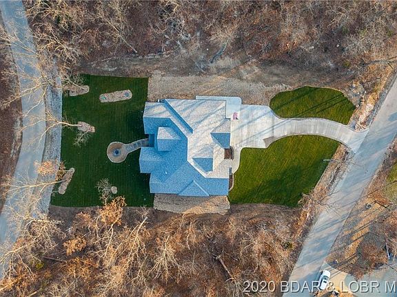 4th image of 688 Via Appia Dr