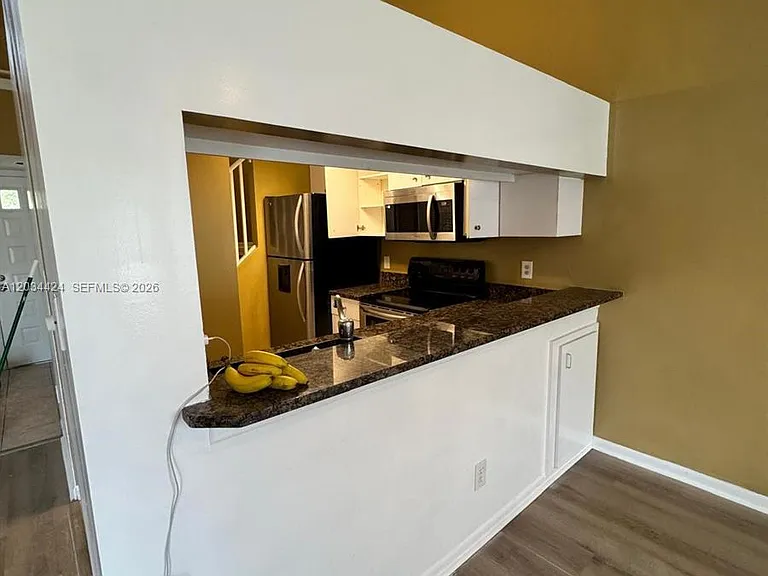 911 Coral Club Dr #911 — Photo 16