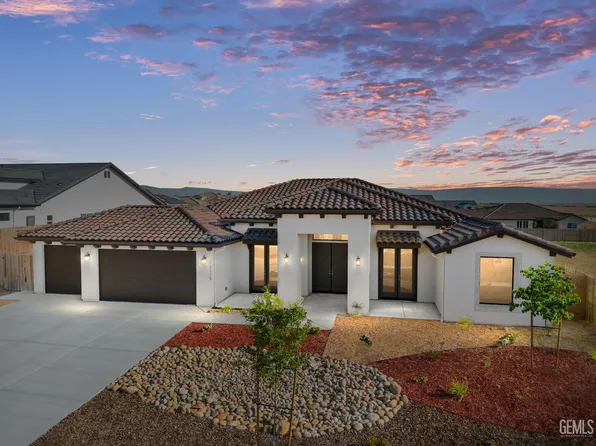 12125 Pendulum Dr, Bakersfield, CA 93306