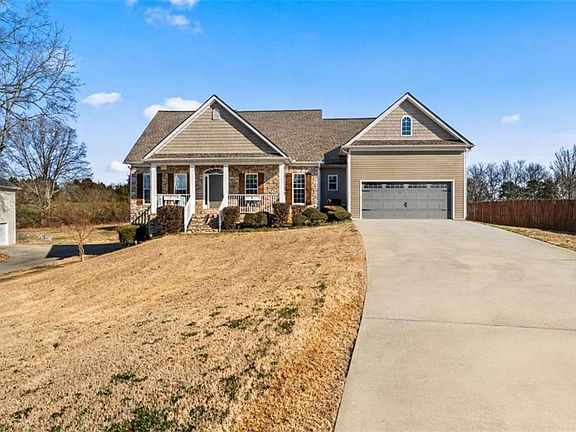 2nd image of 218 Bowdoin Rd SW