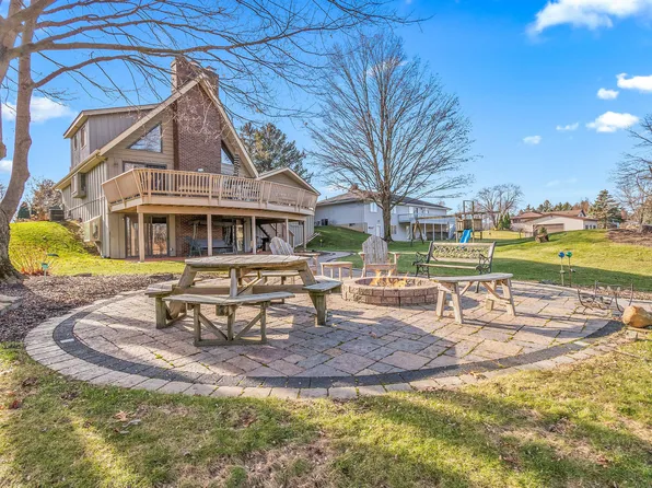 270 Riverview Dr, Coldwater, MI 49036