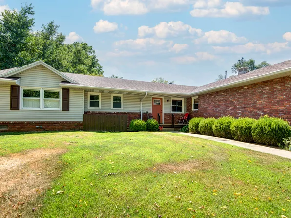 1842 E Sunset Drive, Springfield, MO 65804