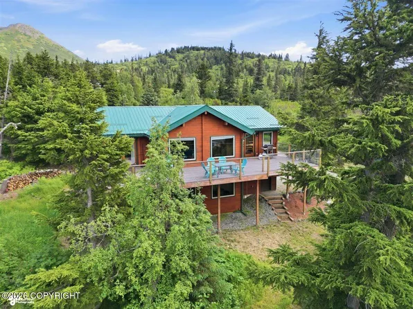 6841 Potter Heights Dr, Anchorage, AK 99516