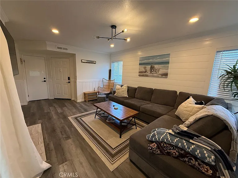 54 Corniche Dr #D — Photo 5