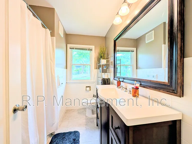 3100 Orchard Ave N — Photo 9