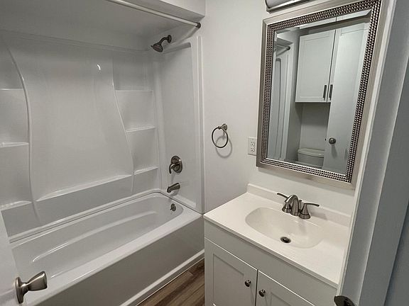 5th image of 6949 Sisto St