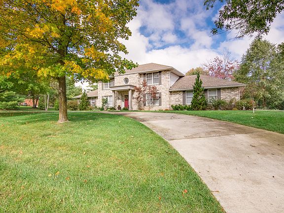 3rd image of 3134 Williamsburg Way