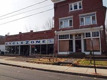 2nd image of 28 S 8th St