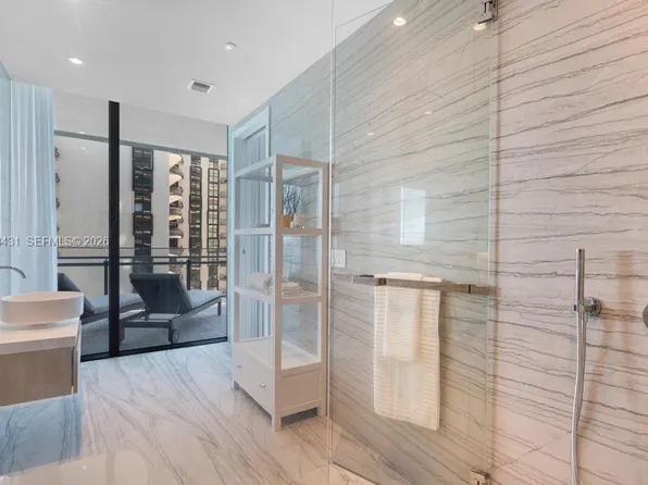 4111 S Ocean Dr #1710, Hollywood, FL 33019
