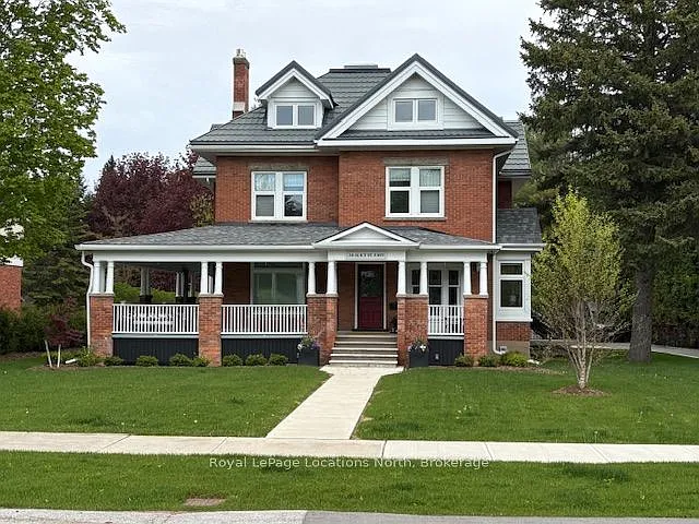 20 Alice St E #1 — Photo 1